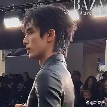 宋威龙0号身材自律_娱乐圈 健身  明星_娱乐圈身材标准严苛