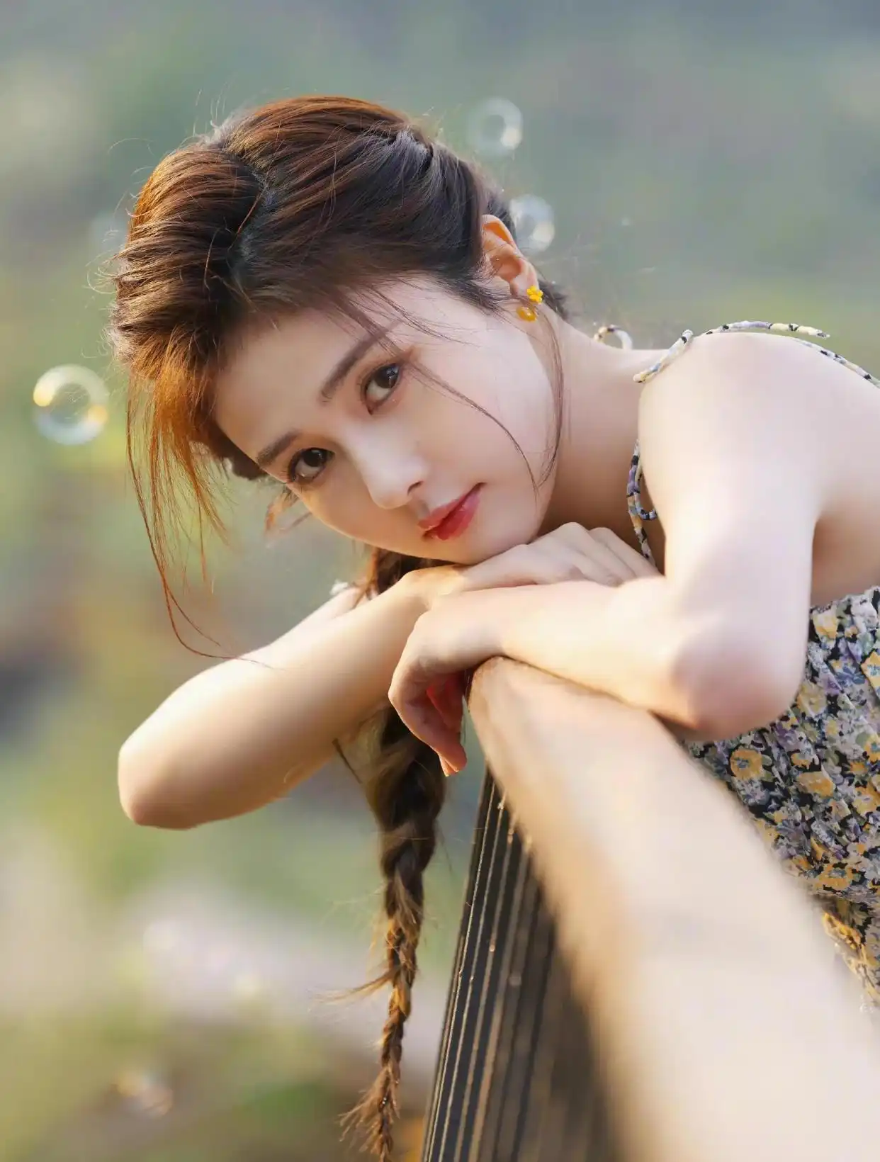 国内雀斑多的女明星_娱乐圈真实素颜_明星卸妆前后颜值对比