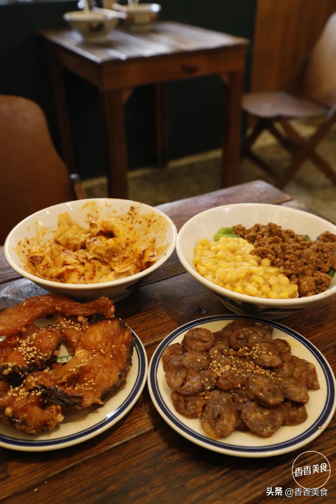 重庆面食特色_重庆黑暗料理网红餐厅叫什么啊,_重庆豌杂面